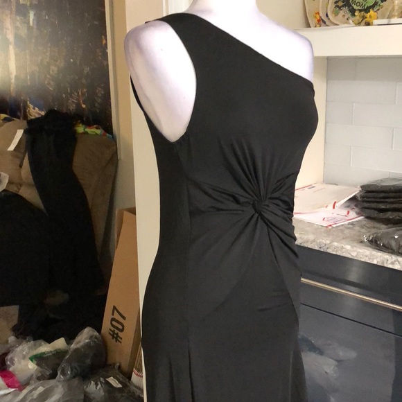 GO-TO black dress - Picture 5 of 8